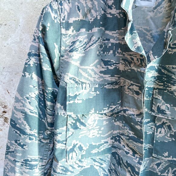 Genuine US Air Force Camo Utility Jacket Shacket - Women's Size 6R - Picture 4 of 11